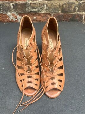 Paul Green Tan Leather Lace-Up Cutout Heels